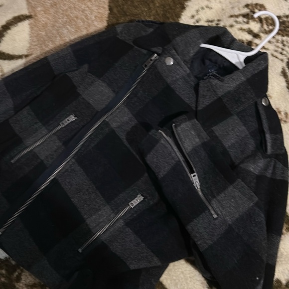 American Eagle Outfitters Black and Gray Plaid wool Jacket - Picture 5 of 17